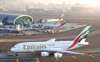 «طيران الإمارات» تطرح مزايا حصرية للطلبة
