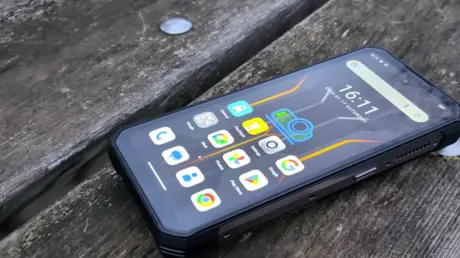 Oukitel تطلق هاتفها المصفح مع بطارية عملاقة وكامير...