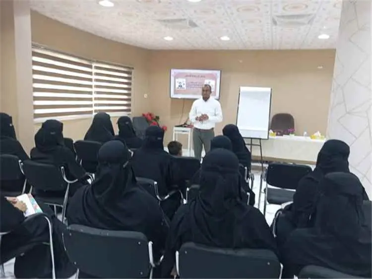 اللجنة الوطنية للمرأة بساحل حضرموت وجمعية إيڤ لتنم...