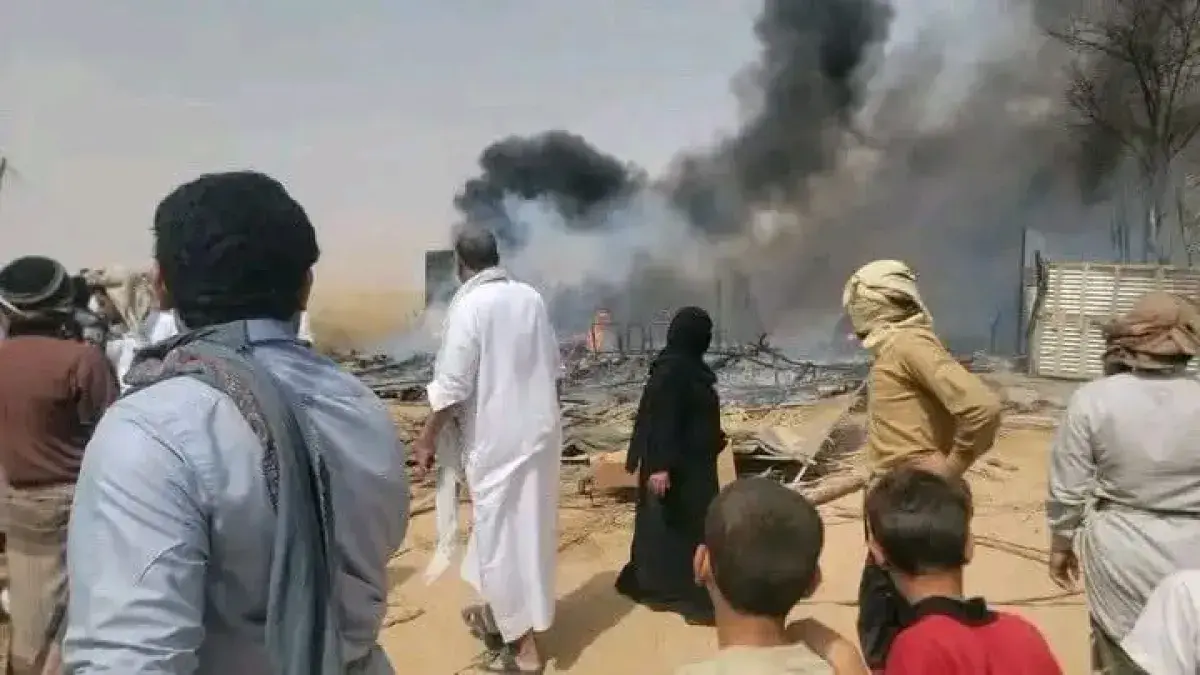 مأرب.. حريق يلتهم مساكن 8 أسر نازحة في مخيم الوحدة...
