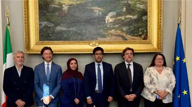 السفيرة الطوقي تبحث مع برلمانيين إيطاليين مستجدات...