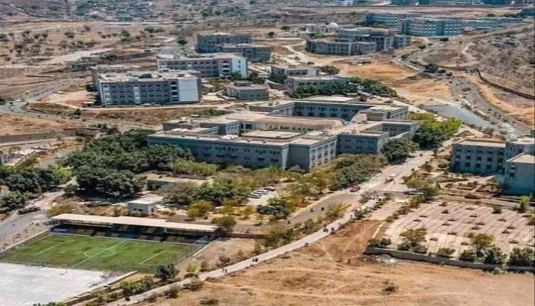 جامعة تعز تتمرد على قرار المجلس وتمنح "دكتوراه تنف...
