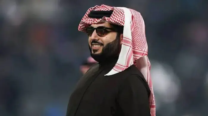 تركي آل الشيخ يوجه رسالة شكر لـ أمير عيد