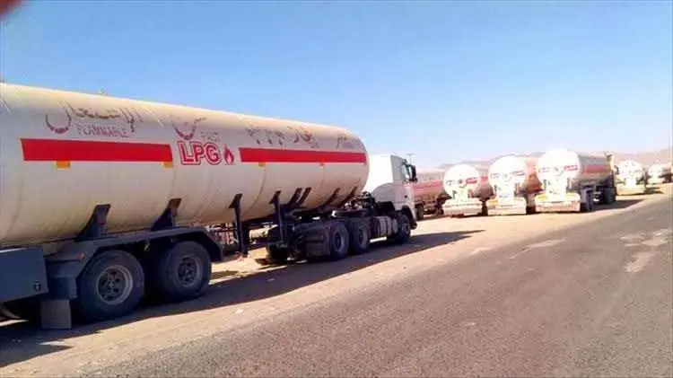 توقعات بوصول كميات الغاز إلى عدن عصر اليوم بعد رفع القطاعات القبلية في مأرب
