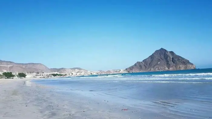 الأرصاد تتوقّع طقساً شديد الحرارة بالسواحل والصحاري وأمطاراً رعدية في أنحاء واسعة