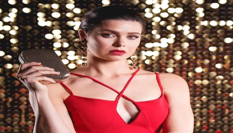 يسرا اللوزي تعلن للمرة الأولى تفاصيل أزمتها الصحية