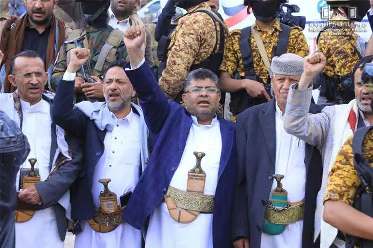 صحفي عراقي ينشر قائمة بأسماء قيادات حوثية تنشط في...