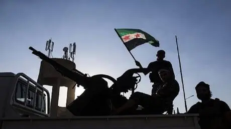 سوريا.. الإفراج عن اثنين من مؤسسي "الجيش الحر" بعد...
