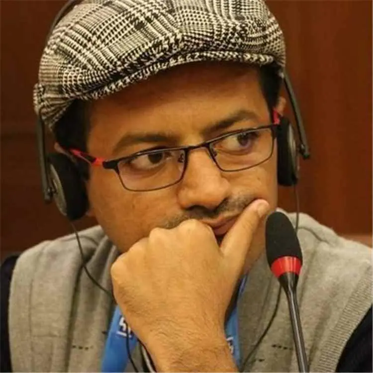 نشوان العثماني: لا جمهورية مع الامتياز السلالي.. و...