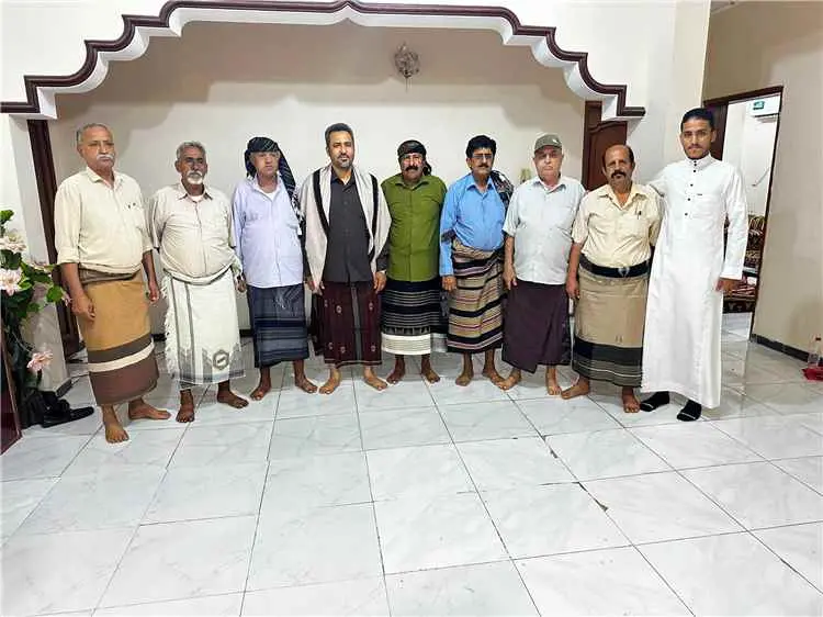 المحافظ الحالمي يلتقي قيادة الهيئة العسكرية العليا...