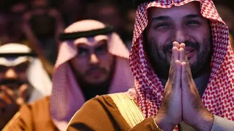 كواليس تعليق الضربات الأمريكية.. هل رضح ترامب لضغو...