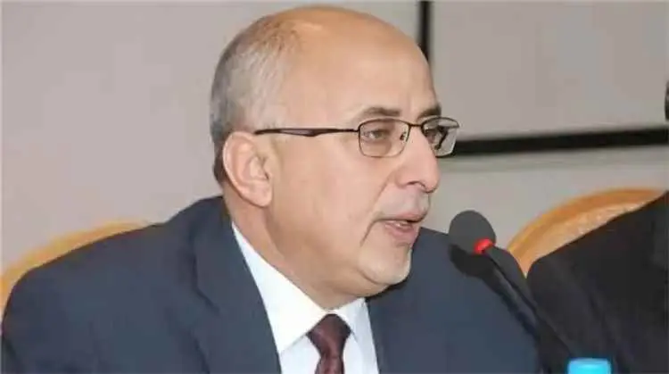 وزير سابق: الحاضنة الشعبية للشرعية تتطلب الثقة بقر...