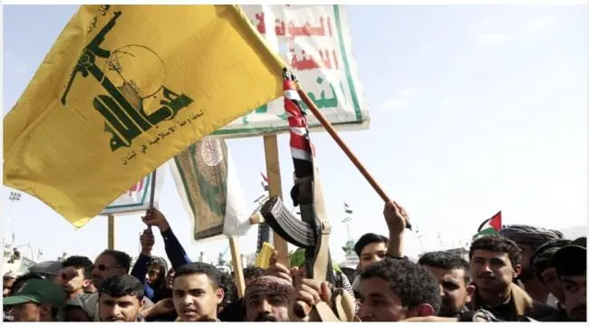 نيويورك تايمز: الحرس الثوري وجّه الحوثيين لتوسيع الحرب وفتح جبهات جديدة