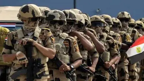 الجيش المصري يعلن عن عملية أمنية موسعة في الصحراء...