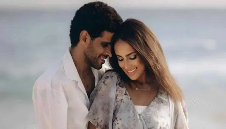 حمدي الميرغني يثير حيرة متابعيه حول انفصاله عن إسراء عبد الفتاح بعد حذف منشور الطلاق