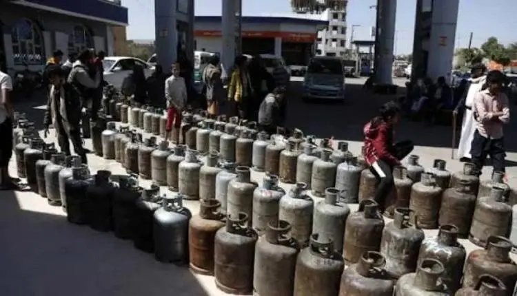 صنعاء تغرق بأزمة غاز خانقة