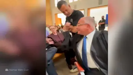 "أنت كلب مجرم! وأنت مثير للشفقة!".. بن غفير ومحامي...