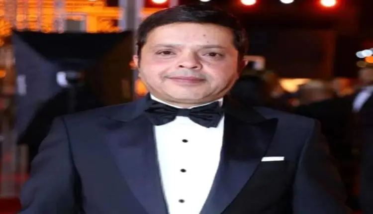 محمد هنيدي يمنع تصوير جنازة شقيقه ونقابة الصحافيين تطالب باحترام رغبته