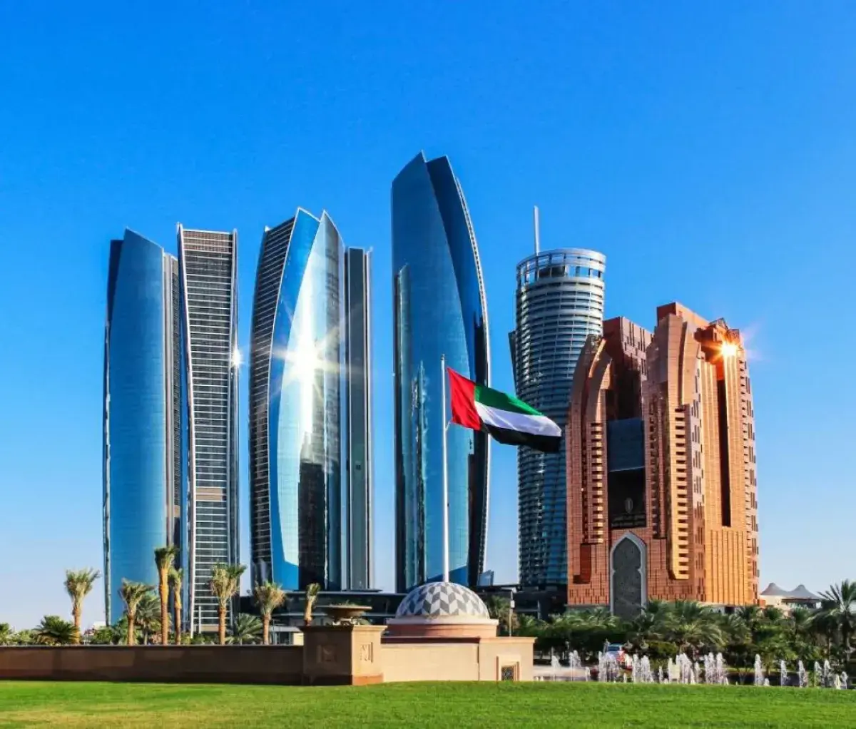 الإمارات والسعودية تهيمنان على سوق السندات المستدا...