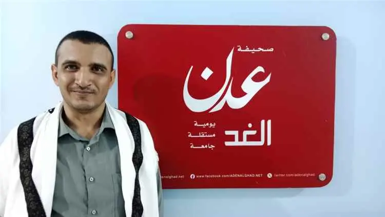 رئيس لجنة شعبية في موزع يناشد بالتحقيق في ملفات فس...