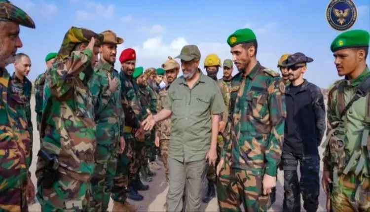 اللواء الجمالي يتفقد قوات احتياط الأمن الوطني ويشي...