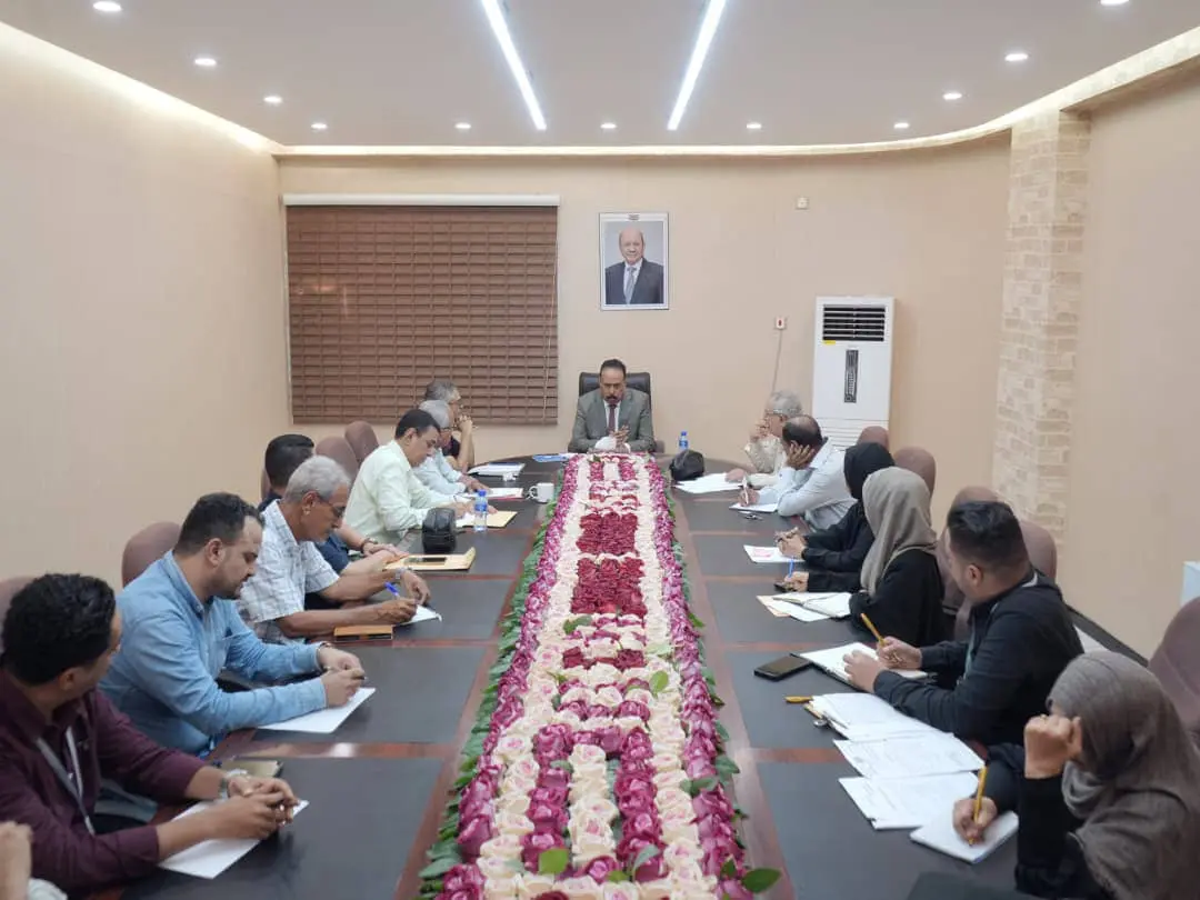 اجتماع برئاسة وزير الأشغال يقر توحيد نقاط الاتصال والتواصل مع الجهات المانحة والداعمة