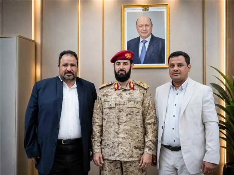 زيارة ميدانية لمدير شركة النفط بعدن إلى أبين تثمر...