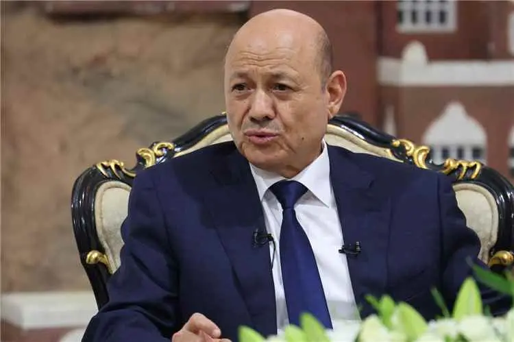لأول مرة منذ تشكيله.. مجلس القيادة يشيد بقيادة الر...