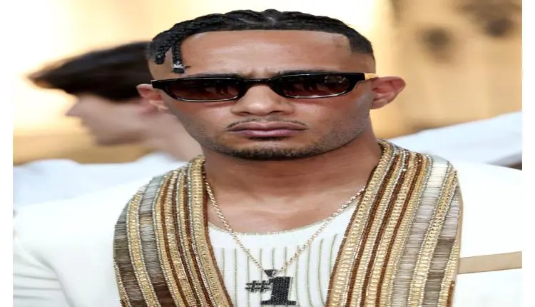 محمد رمضان يرقص على متن يخت مع عمرو أديب خلال سهرة...