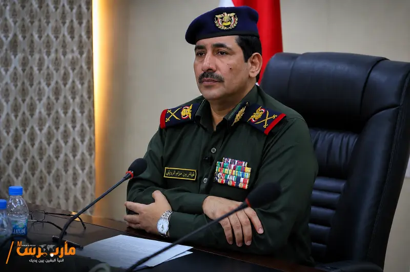 وزير الداخلية: استئناف تصدير النفط قرار سيادي.. ومنظومة أمنية وعسكرية جاهزة لحماية موانئ اليمن