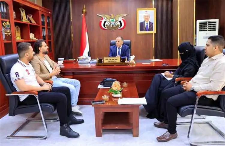 وزير الصناعة يبحث مع منظمة أوكسفام توسيع الشراكة لتمكين الشباب ودعم رواد الأعمال والمشاريع الناشئة