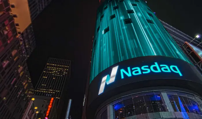 مؤشر ناسداك 100 يربح 3.5 تريليون دولار في 4 جلسات