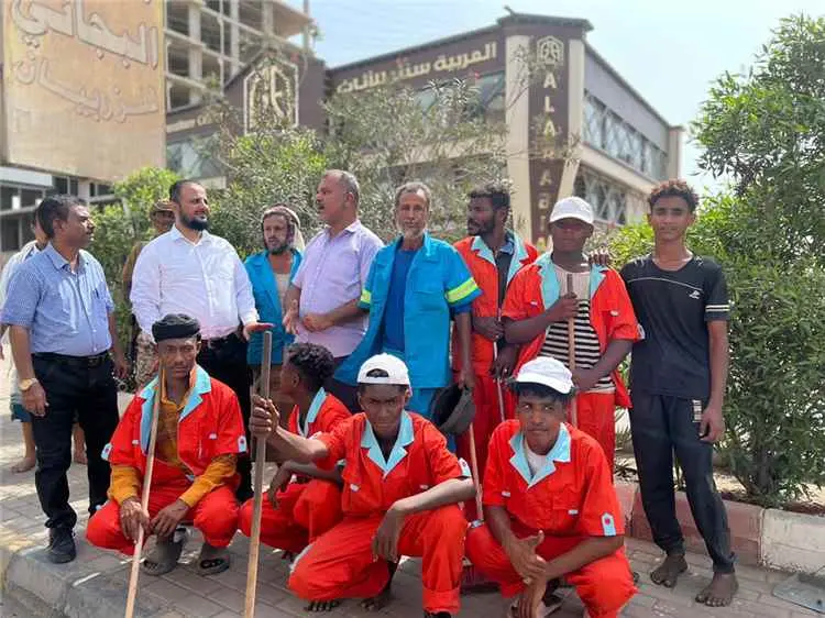 مدير عام المنصورة يدشن برنامجاً ميدانياً مستمراً ل...