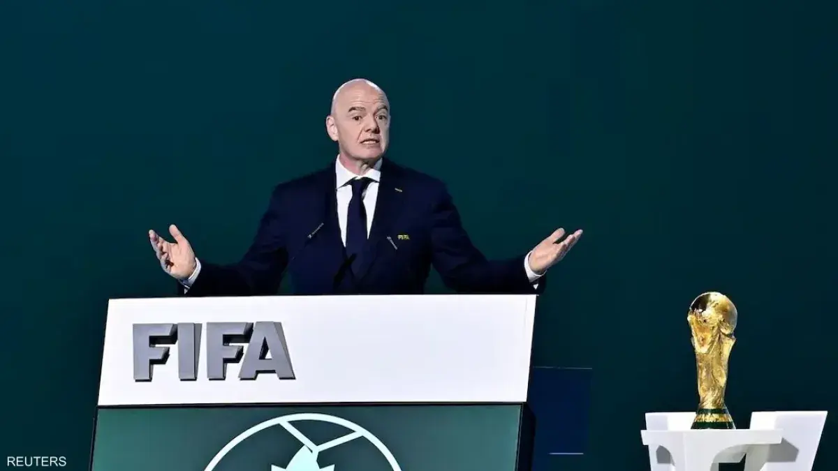 الفيفا يؤكد دعمه الكامل لإنفانتينو بعد أخطاء خطة ك...