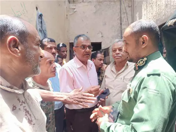 مدير عام المعلا يتفقد أوضاع شرطة المديرية والسجن و...