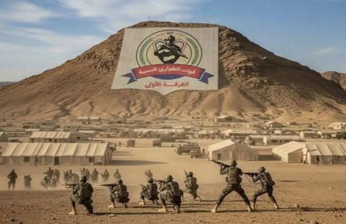 أكثر من 45 شهيدًا وعشرات الجرحى في هجوم حوثي بصوار...