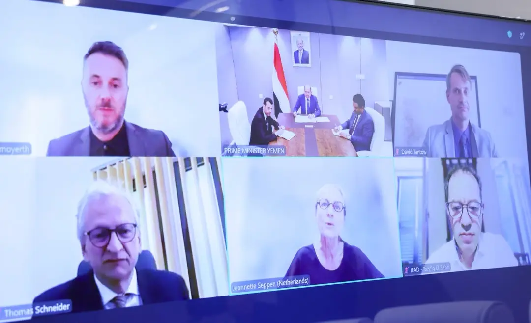 رئيس الوزراء يؤكد ان الحكومة ستواصل توفير كل الضما...