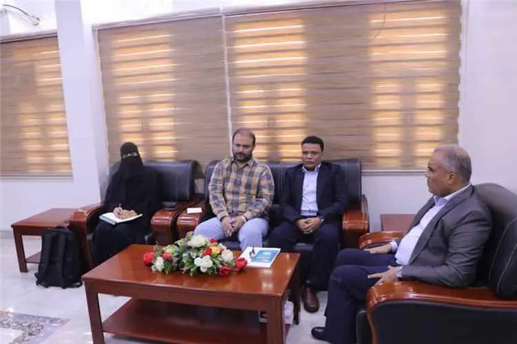 وزير التربية العبادي يلتقي مؤسسة ائتلاف الخير للإغ...