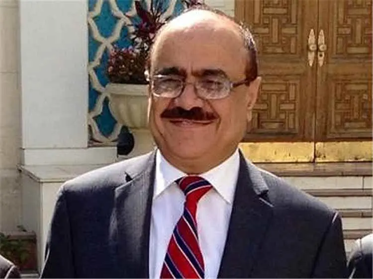 العمراني: الحـ.ـوثي يواصل "جزارة" اليمنيين.. وقياد...