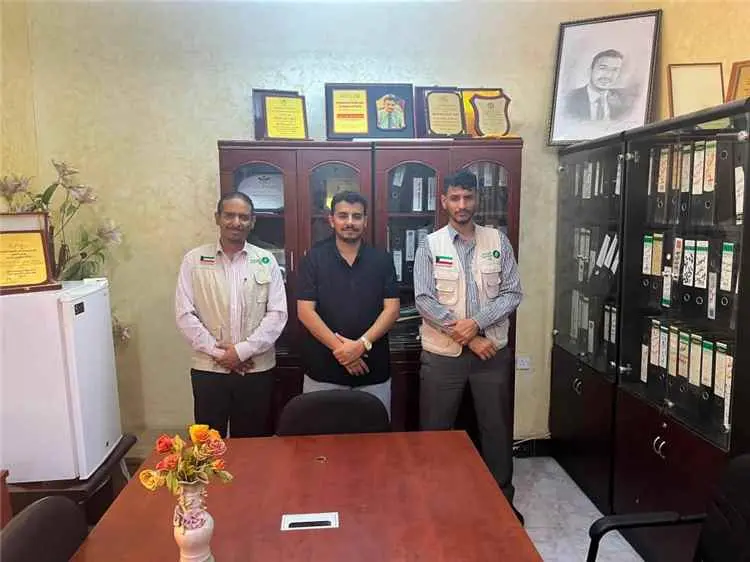 مدير الشؤون الاجتماعية بعدن يبحث مع العون المباشر...