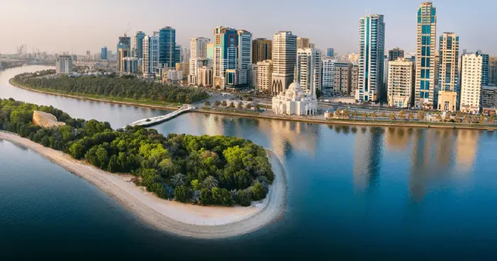 عقارات الشارقة تقفز بتداولاتها إلى 7 مليارات درهم