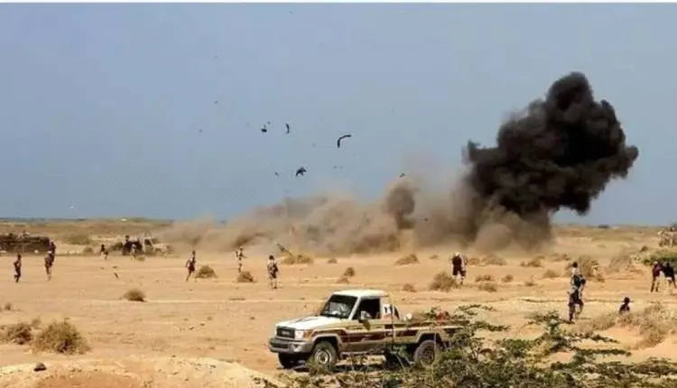 سقوط صـ,ـاروخ حـ,ـوثي في مدينة المخا