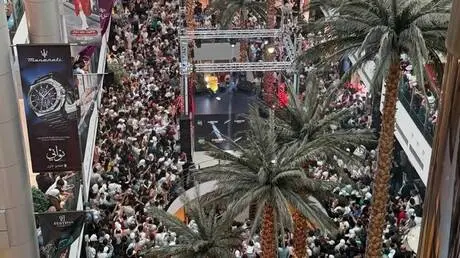 حين يتحوّل اللقاء إلى "زحف بشري".. دمشق تستقبل "ال...