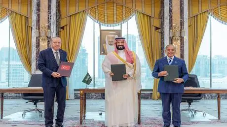 "اتفاقية مكة للدفاع المشترك" تفتح باب المندب أمام...