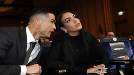 رونالدو يرد على أنباء زواجه من جورجينا ليلة السبت....