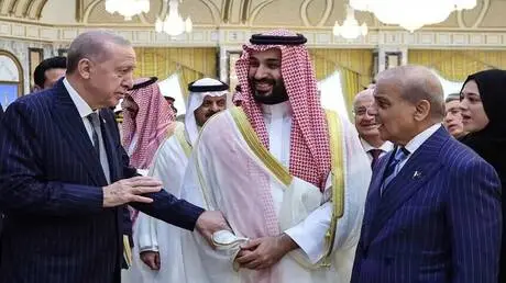 تل أبيب تترقب بحذر: القاهرة قد تنضم لحلف دفاعي إسل...