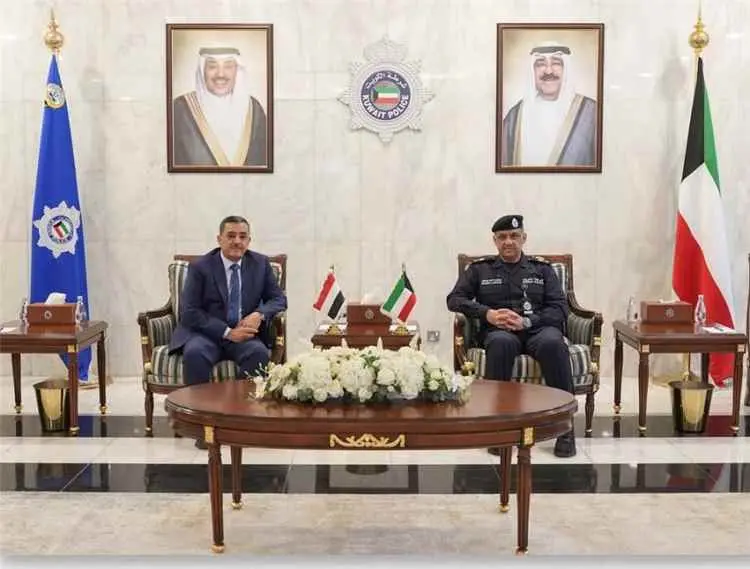 سفير اليمن يبحث مع وكيل وزارة الداخلية الكويتي تعزيز التعاون المشترك