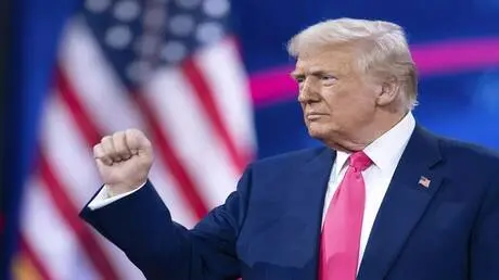 ترامب يفضل الضغط الاقتصادي على إيران بدلا من الضرب...