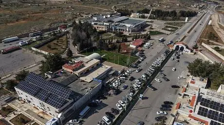 سوريا.. ازدحام لدى إغلاق معبر إعزاز وسط مخاوف المو...