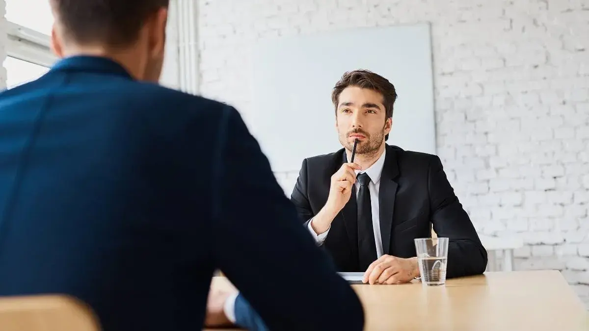 أفاتارات الذكاء الاصطناعي تغزو مقابلات العمل: معرك...